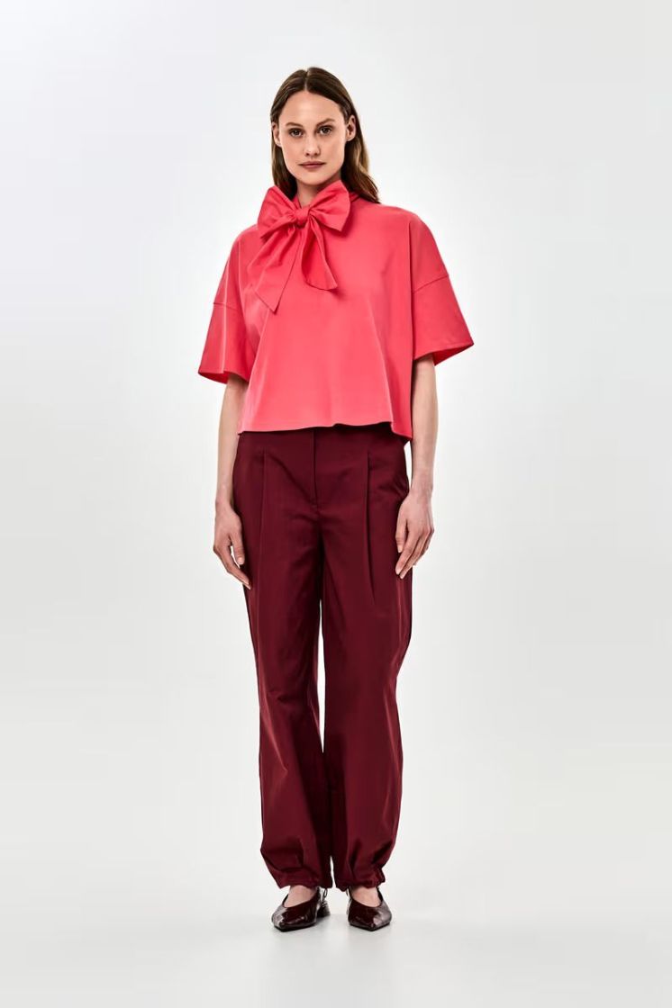 317749-RDD RED DARK wine 