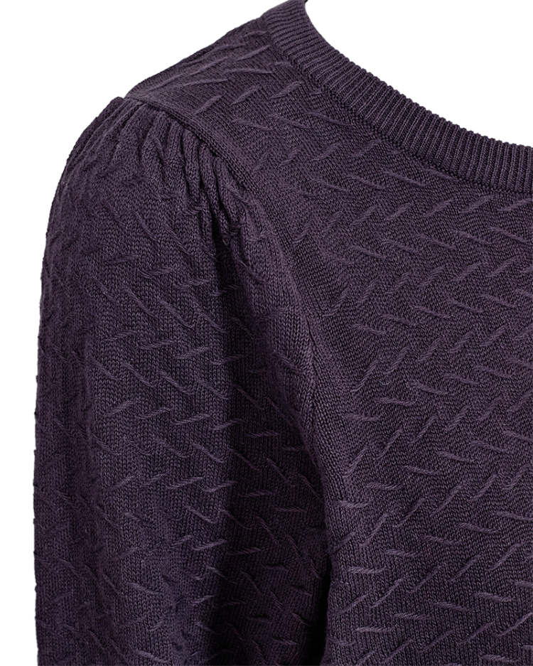 206794-NIGHTSHADE prune 