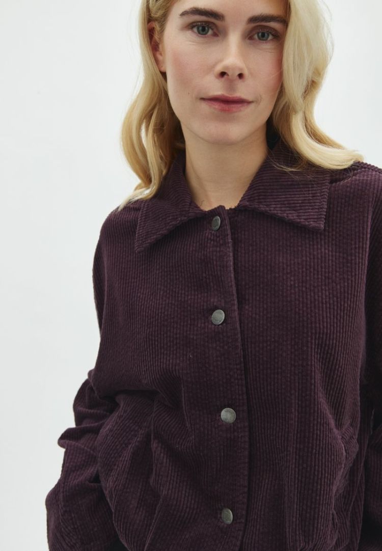 59851313-V69 DEEP PURPLE prune 